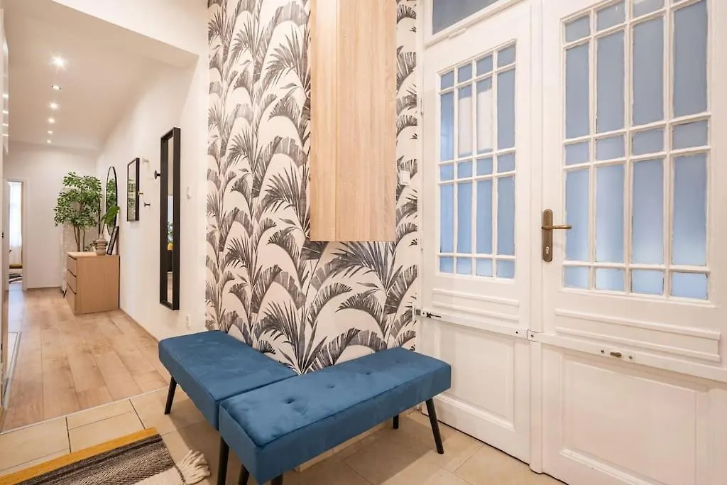 Warm Elegance Retreat : 75 M2 Comfort Near New York Cafe Budapeste Hungria