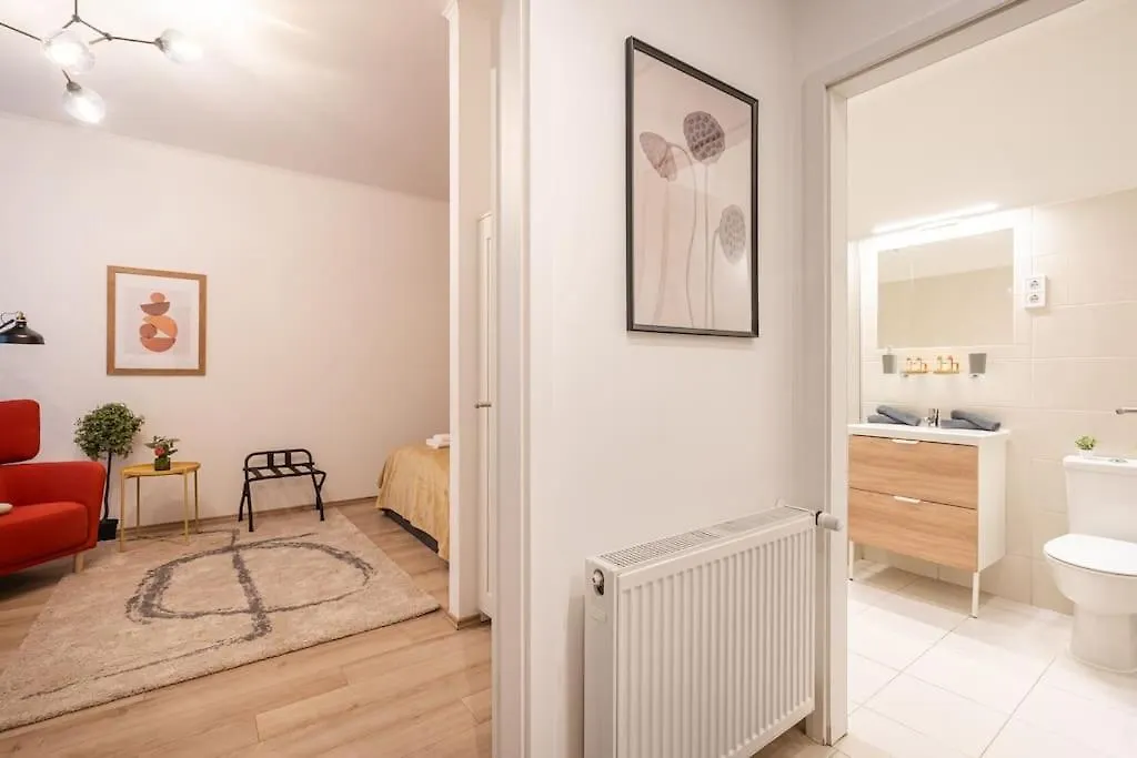Warm Elegance Retreat : 75 M2 Comfort Near New York Cafe Budapeste 0*,